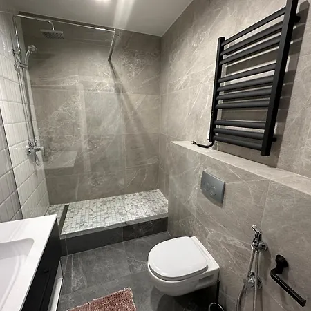 118 Apartment *