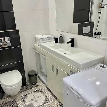 118 Apartment *